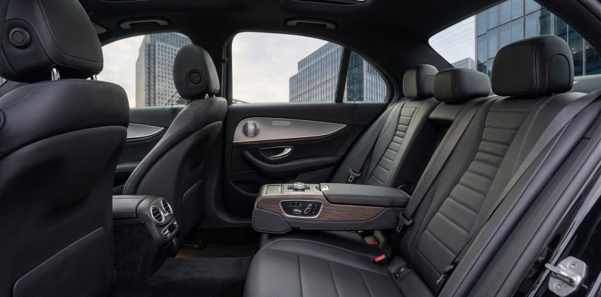 Mercedes EQE Passenger seat